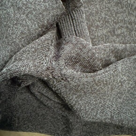 Emporio Armani Charcoal Gray Logo Sweater - Size 50 (L/XL) - Picture 8 of 11